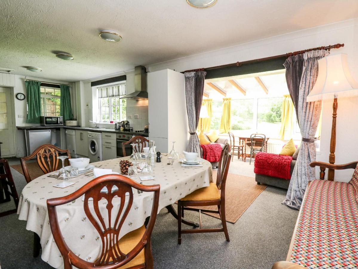 Maesgwyn Villa Cardigan Bagian luar foto